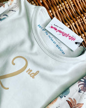 Load image into Gallery viewer, hamper-basket-branding-tag-familyversary
