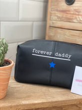 Load image into Gallery viewer, Men&#39;s personalised washbag - Daddy washbag

