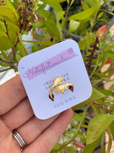 Load image into Gallery viewer, Stackable hug ring
